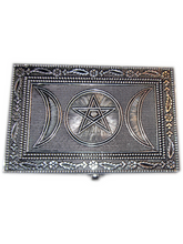 Carregar imagem no visualizador da galeria, Caixa Artesanal Metal Pentagrama e Tripla Lua
