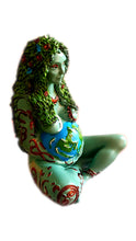 Carregar imagem no visualizador da galeria, Mitologia - Imagem de Deusa: Gaia (Mãe Terra) 15 cm Resina
