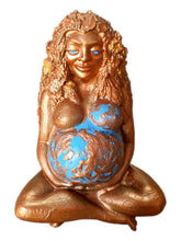 Carregar imagem no visualizador da galeria, Mitologia - Imagem de Deusa: Gaia (Mãe Terra) 17,50 cm Cor Cobre
